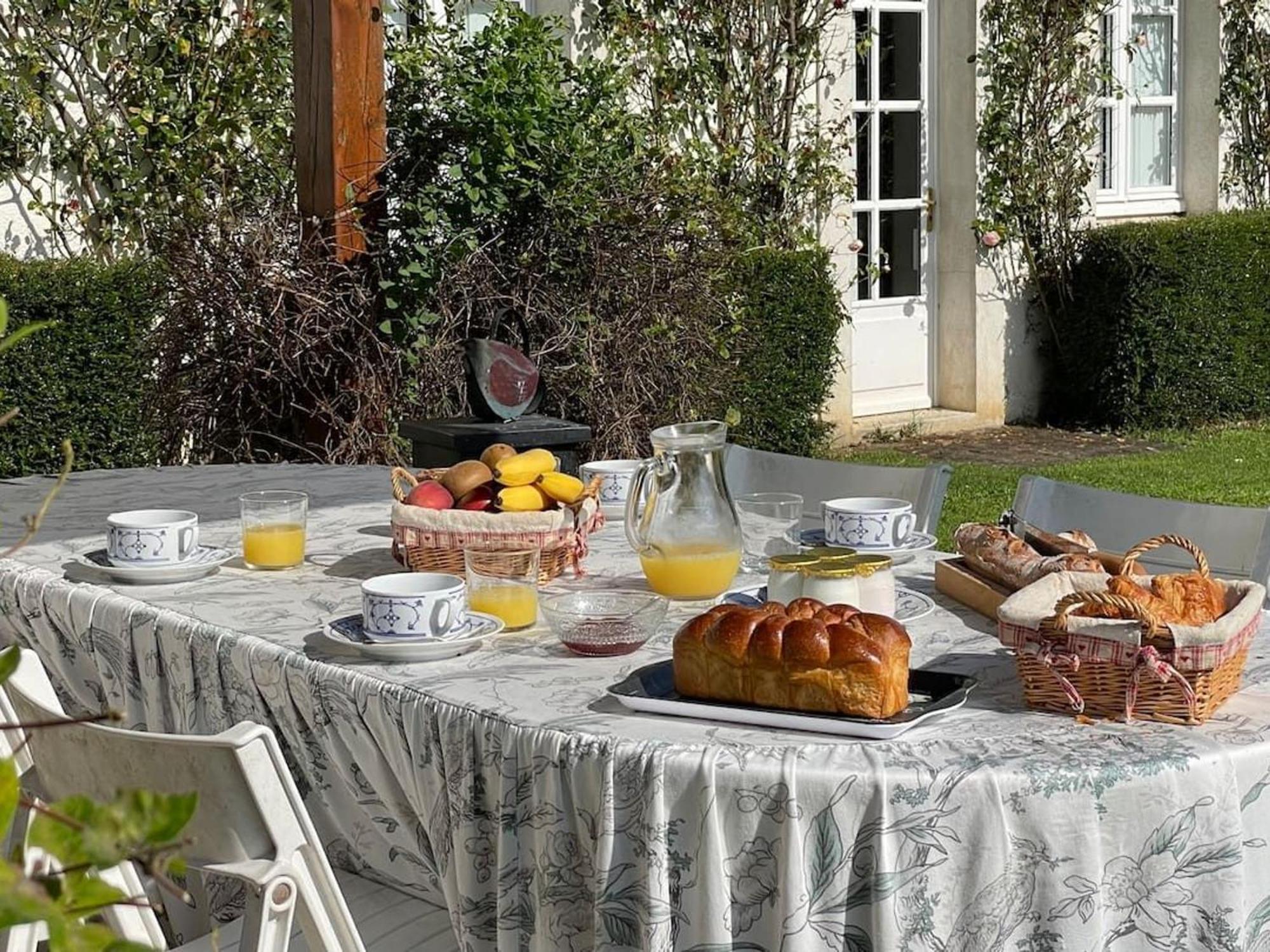 **Suite Familiale Spacieuse Au Coeur De La Foret De Montargis** - Fr-1-590-335 Paucourt Exteriör bild